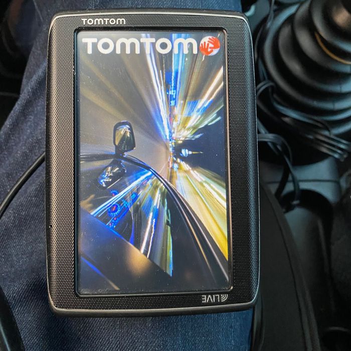 TOMTOM GO LIVE 825M
