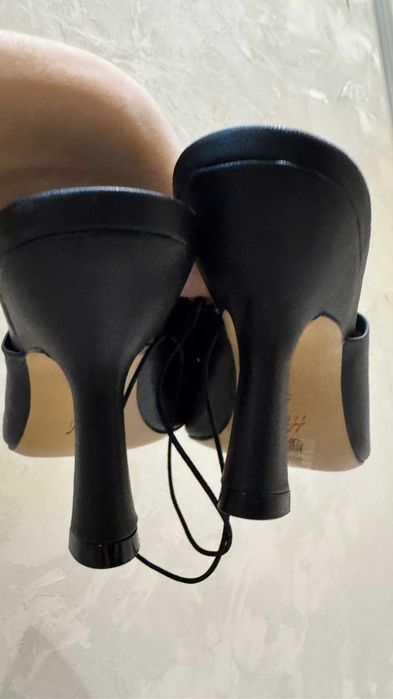 Чорні мюлі туфлі hm