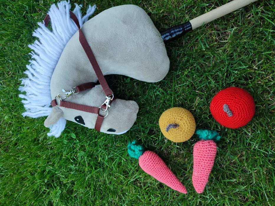 Warzywa, owoce dla hobby horrse