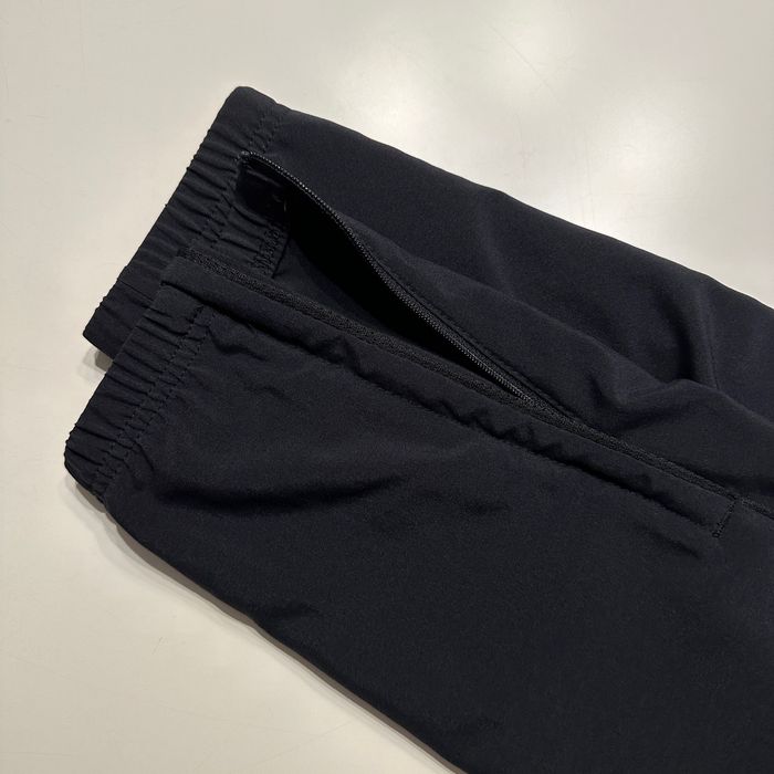 Nike Essential Woven Pants - Tamanho S