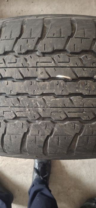 Продам комплект шин Данлоп 265/60 R18