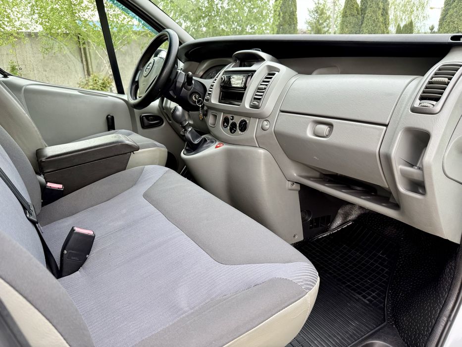 Opel Vivaro Пасажир!!! Ідеальний Стан 2.0 Двигун Авто Не ФАРБОВАНЕ!!! 1 Власник Рідний Пробіг 261 Тис.км