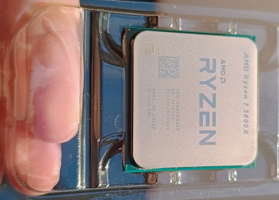 AMD Ryzen7 5800x б/у