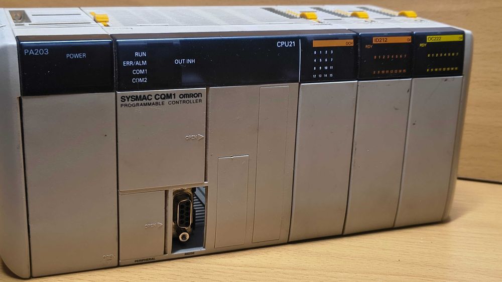 Sterownik PLC OMRON Sysmac CQM1-CPU21