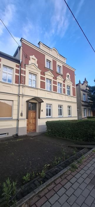 Sprzedam przytulne mieszkanie 74,19 m2 w kamienicy z ogrodem