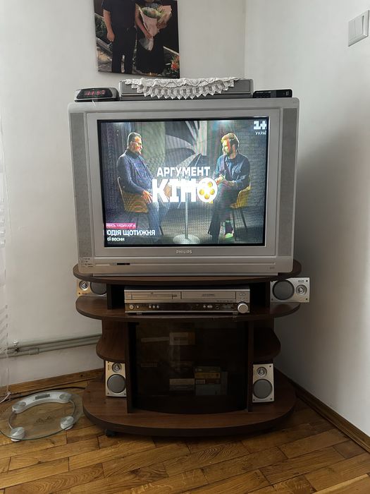 Телевізор Philips 29PT8xx в ідеальному стані 29 дюймів