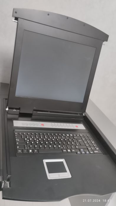 KVM Console, консоль