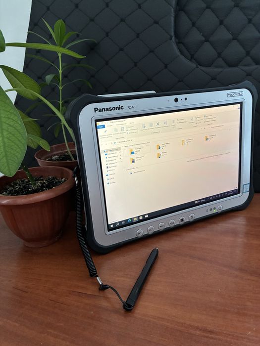 Захищений планшет Panasonic Toughpad FZ-G1 / i5-7300U / 8GB RAM / Windows 10 Pro