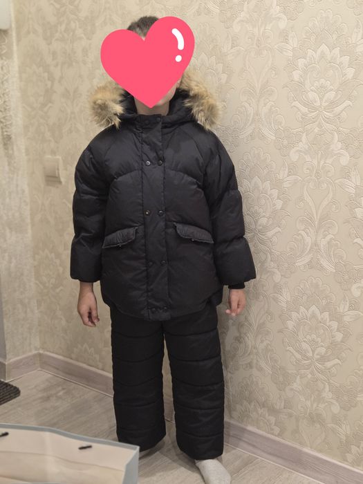 Куртка Zara розміром 110
