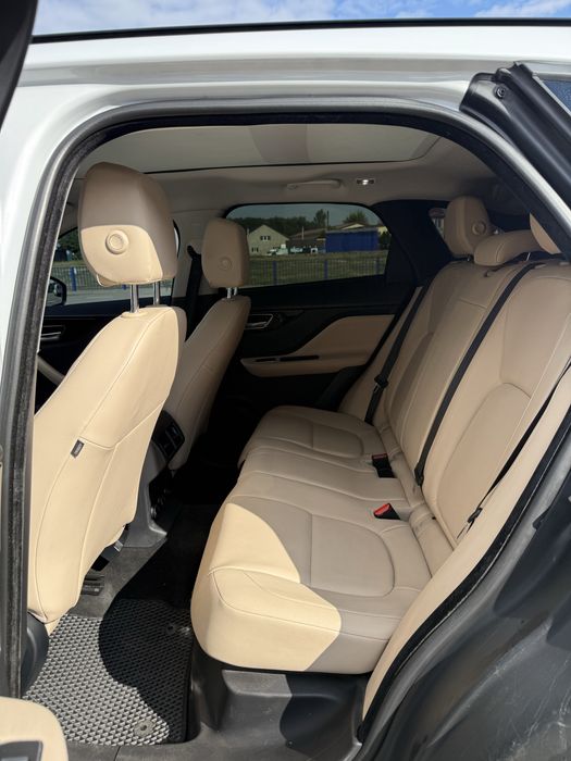 Продам Jaguar f-pace 2017