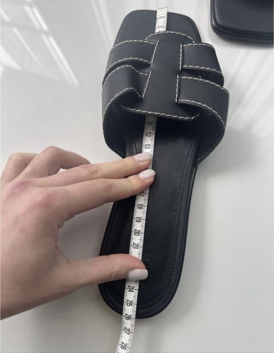 Продам шльопанці h&m