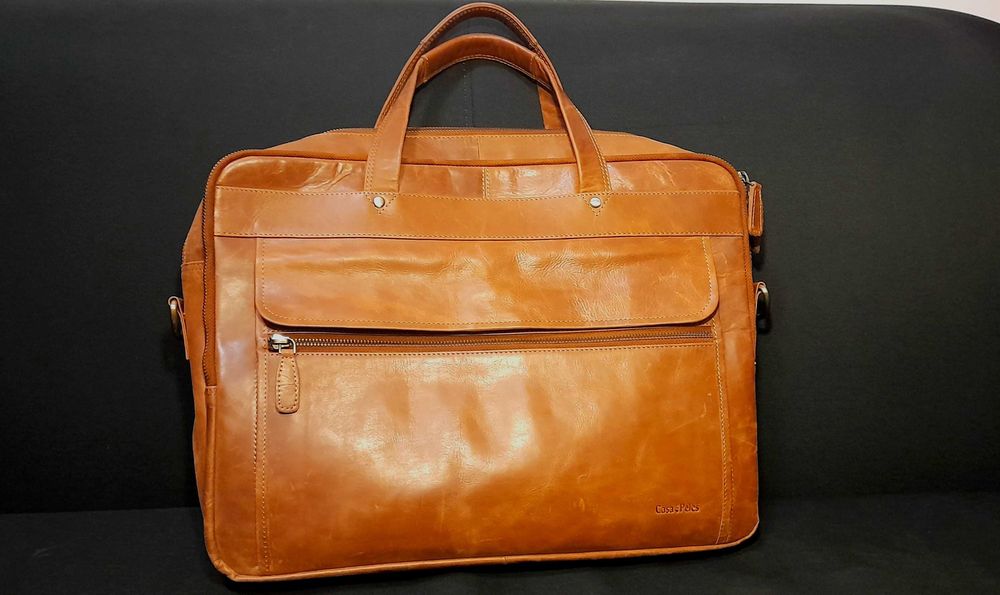 Mala de pele genuína