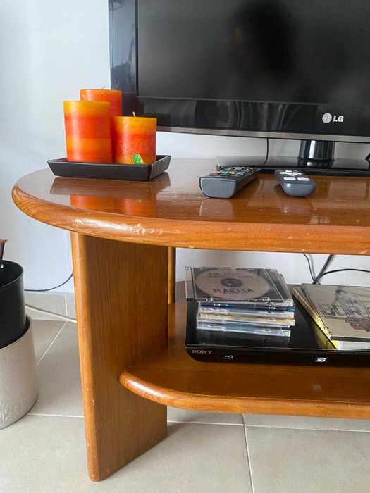 Mesa de Centro / Móvel de TV em Madeira Maciça