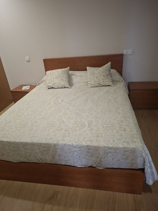 Vendo quarto de casal