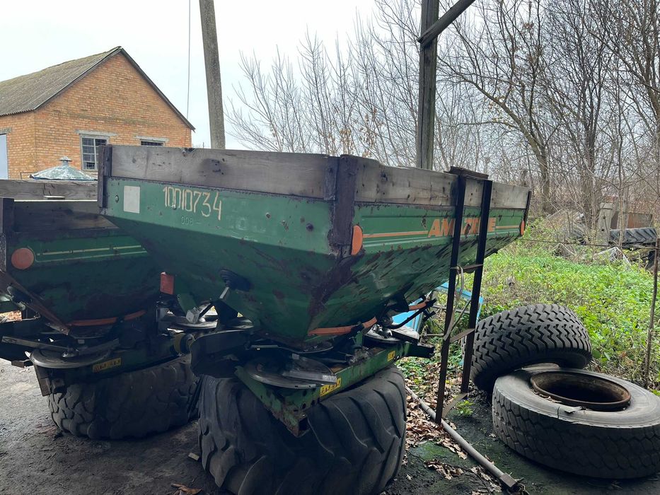 Розкидач добрив Amazone ZAM-24