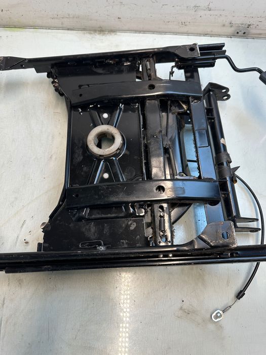 Ford Galaxy mk1 Fotele obrotowe kamper komplet obrotnice