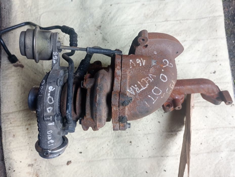 Пластік накладка Prius + запчасті різні