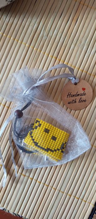 Браслет у з бісеру ручної роботи Smile