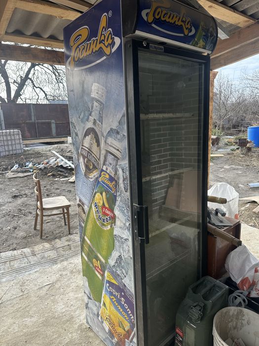 Холодильник витрина