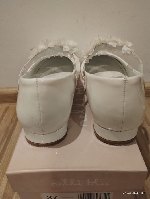 Buty dziewczęce na komunię