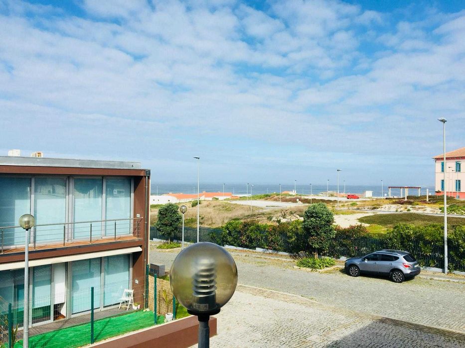 Arrendamento de apartamento T2 na Avenida Forte do Cão