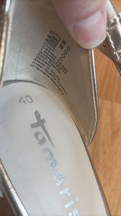 Шкіряні  туфлі 40 розмір Tamaris