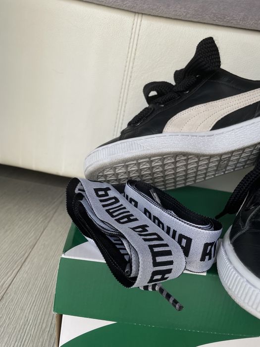 Puma Basket Heart DE - Preto / Branco