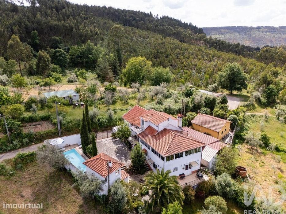 Casa / Villa T4 em Pombeiro da Beira de 110 m2