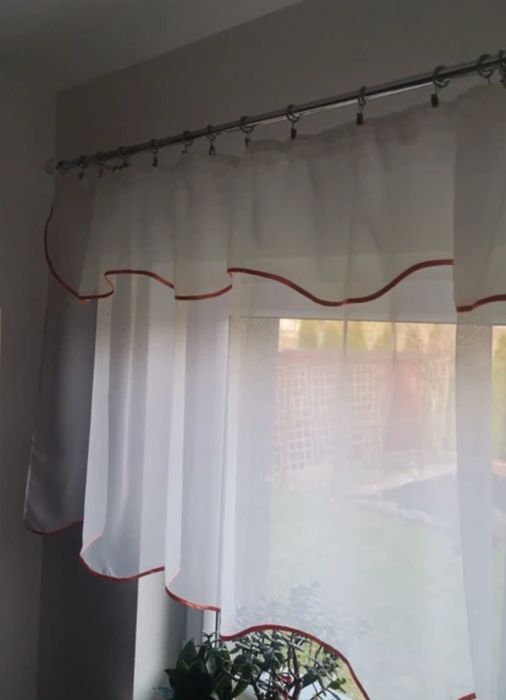 Firanka ozdobna krótka