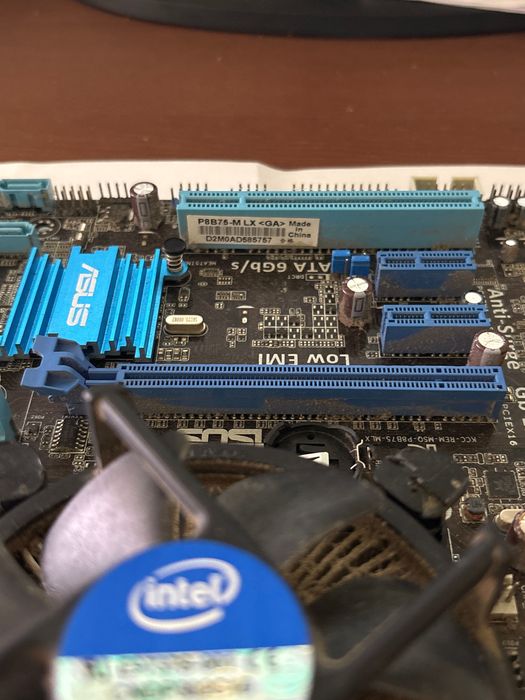Motherboard Asus P8B75-M LX GA + Processador i3