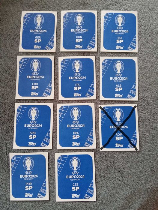 Vários cromos Euro24 Topps SPs normais (não assinados) e assinados