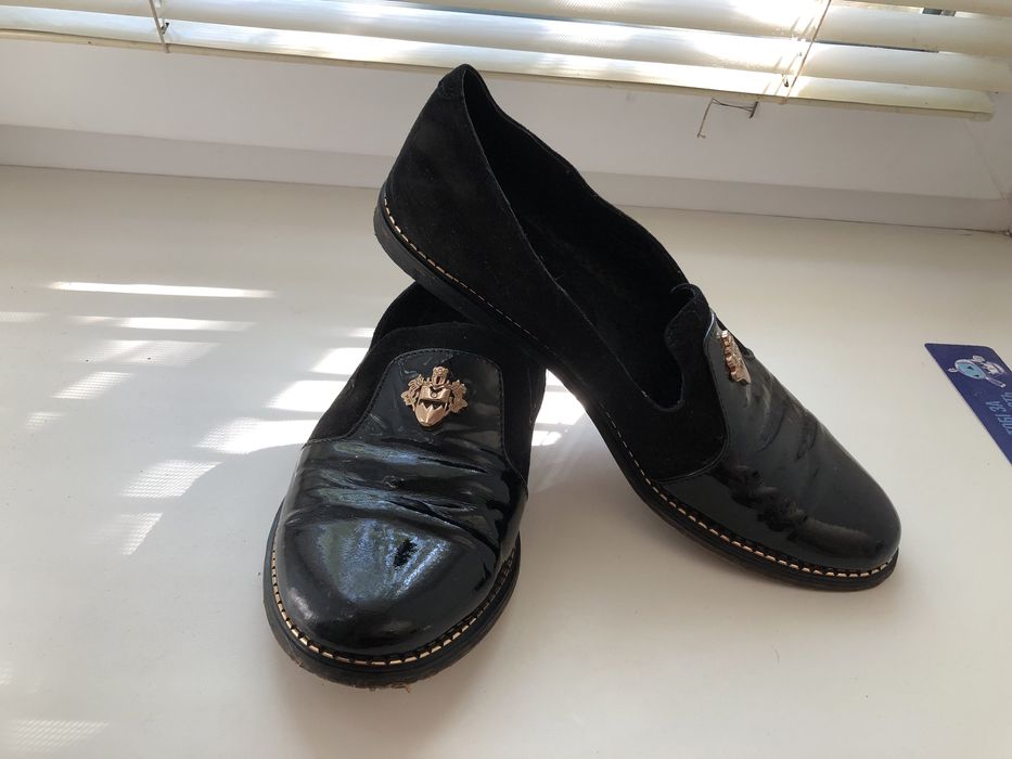 Шкіряні лофери стан нових жіночі