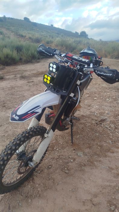 AJP pr5 enduro 300cc
