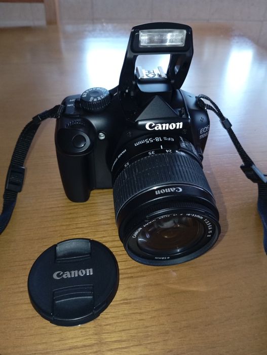 Máquina fotográfica Canon EOS 1100D