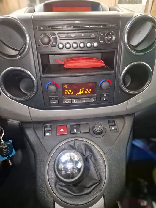 Peugeot Partner  1.6d пасажир