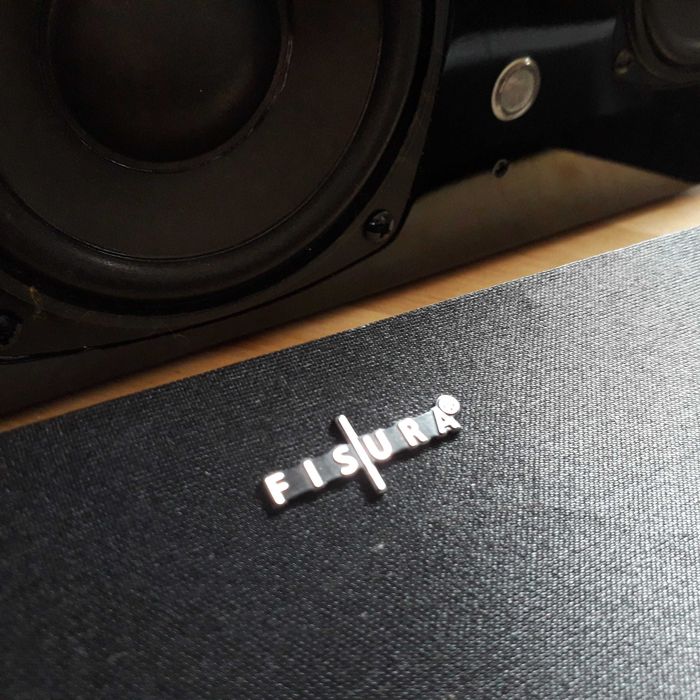 Unidade de suporte e leitor de I-PoD usado mas em bom estado Cor Preta