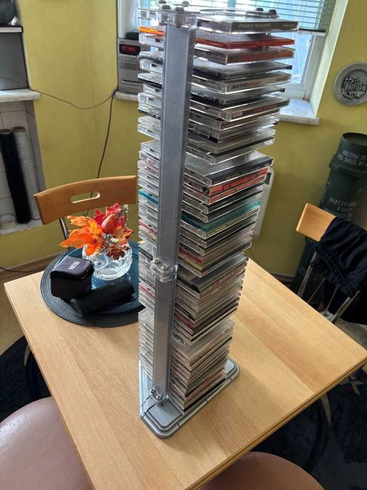 Стійка з СD  дисками