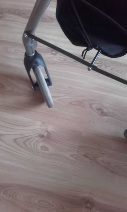 Sprzedam chodzik balkonik