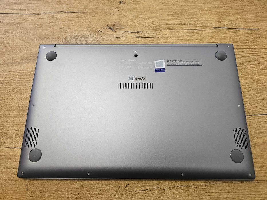 ASUS Vivobook S14, i5-1035G1, 8GM RAM, GeForce MX350, 512GB WINDOWS 11