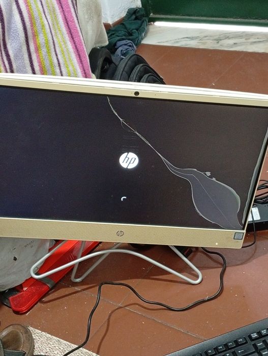 Monitor computador HP para pecas ou recuperar o ecrã