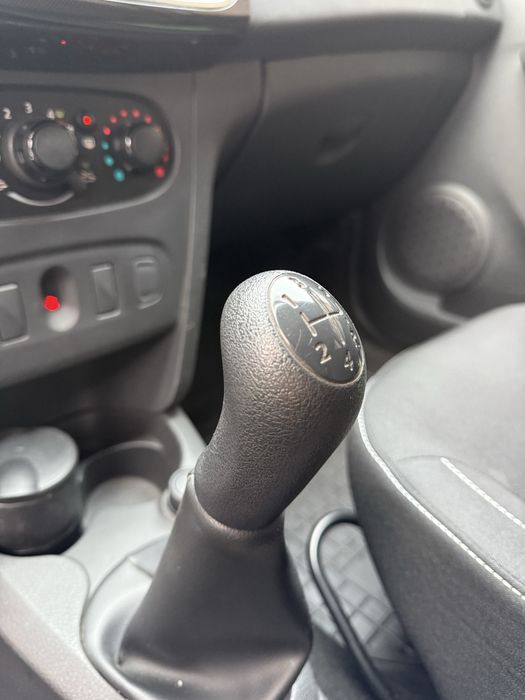 Продам Renault Sandero 2019