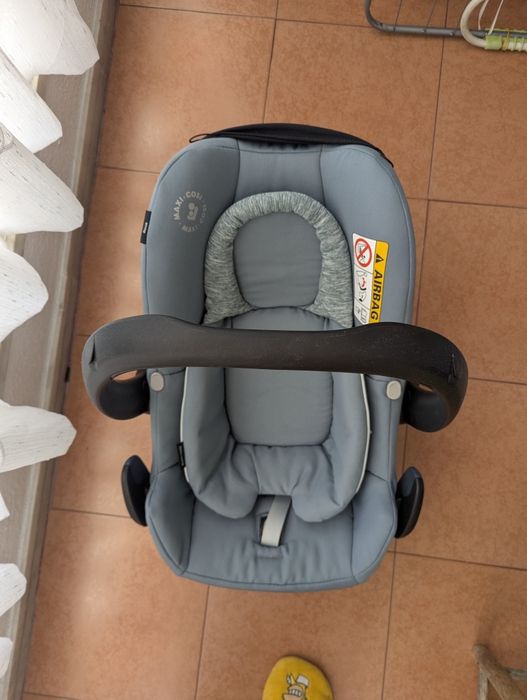 Ovo Maxi Cosi Rock i-size ( com redutor )