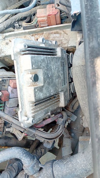 Centralina motor / ECU RENAULT Laguna II Break (KG0/1_)
