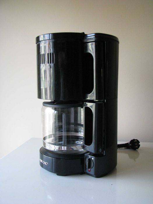 Przelewowy ekspres do kawy Clatronic KA 2045 kawiarka