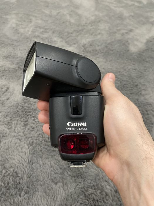 Вспышка Canon 430EX ii