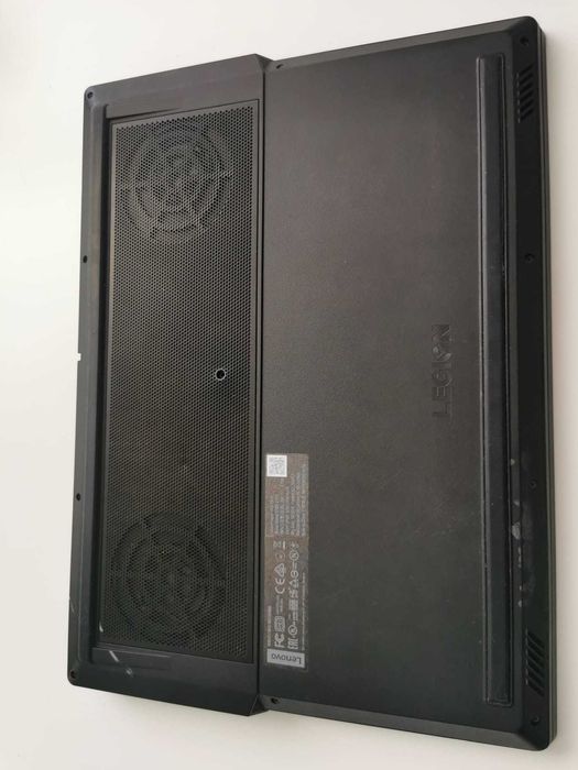 Lenovo Legion Y530 – i5-8300H / GTX 1050 Ti 4GB / 16GB RAM / SSD + HDD