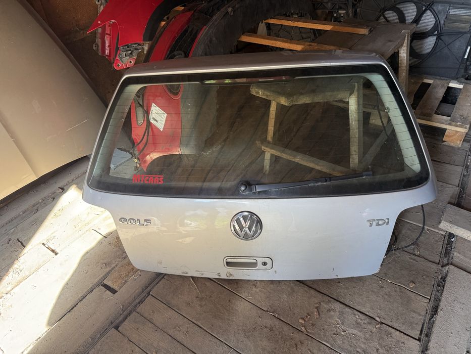 Задня ляда гольф 4 хетчбек