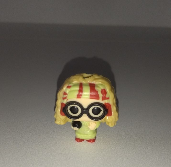 Kinder Joy (Harry Potter) - Professor Trelawney