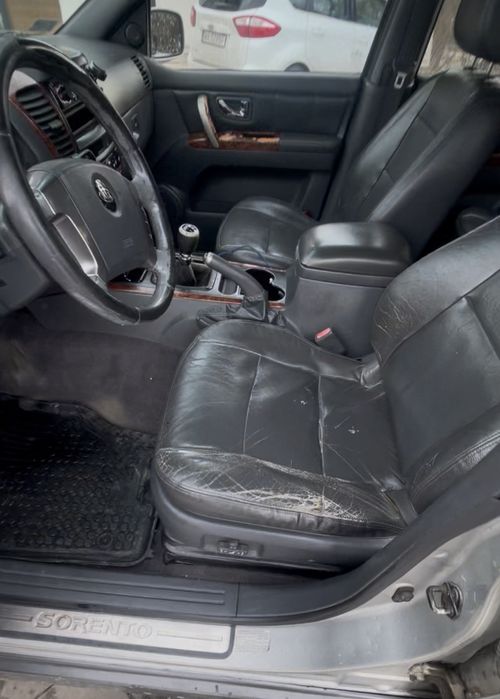 Продам KIA Sorento 2.5