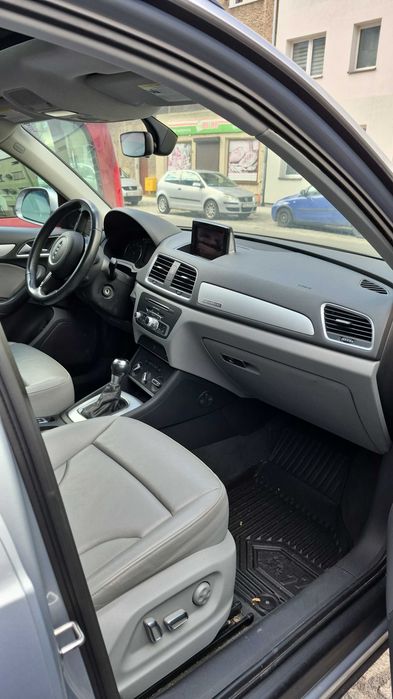 Samochód Audi Q3